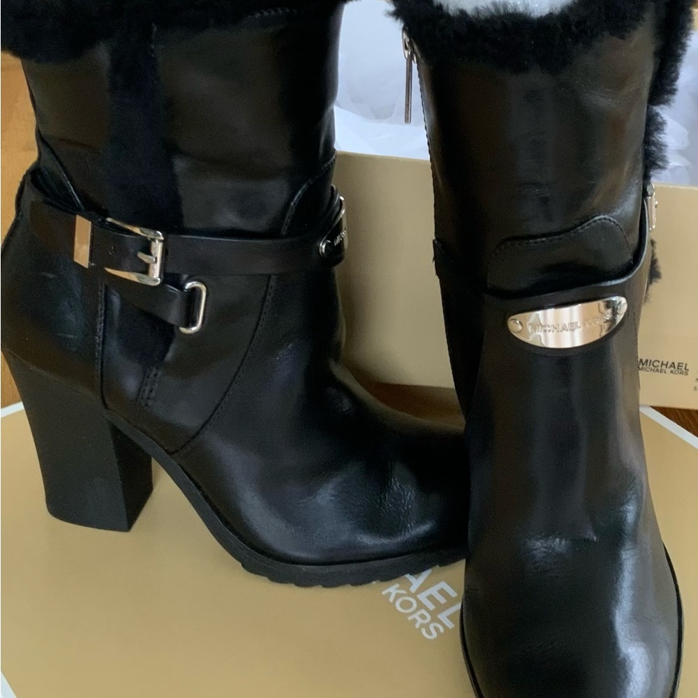 Michael Kors Booties - leather - black - size 7 - Picture 4 of 6